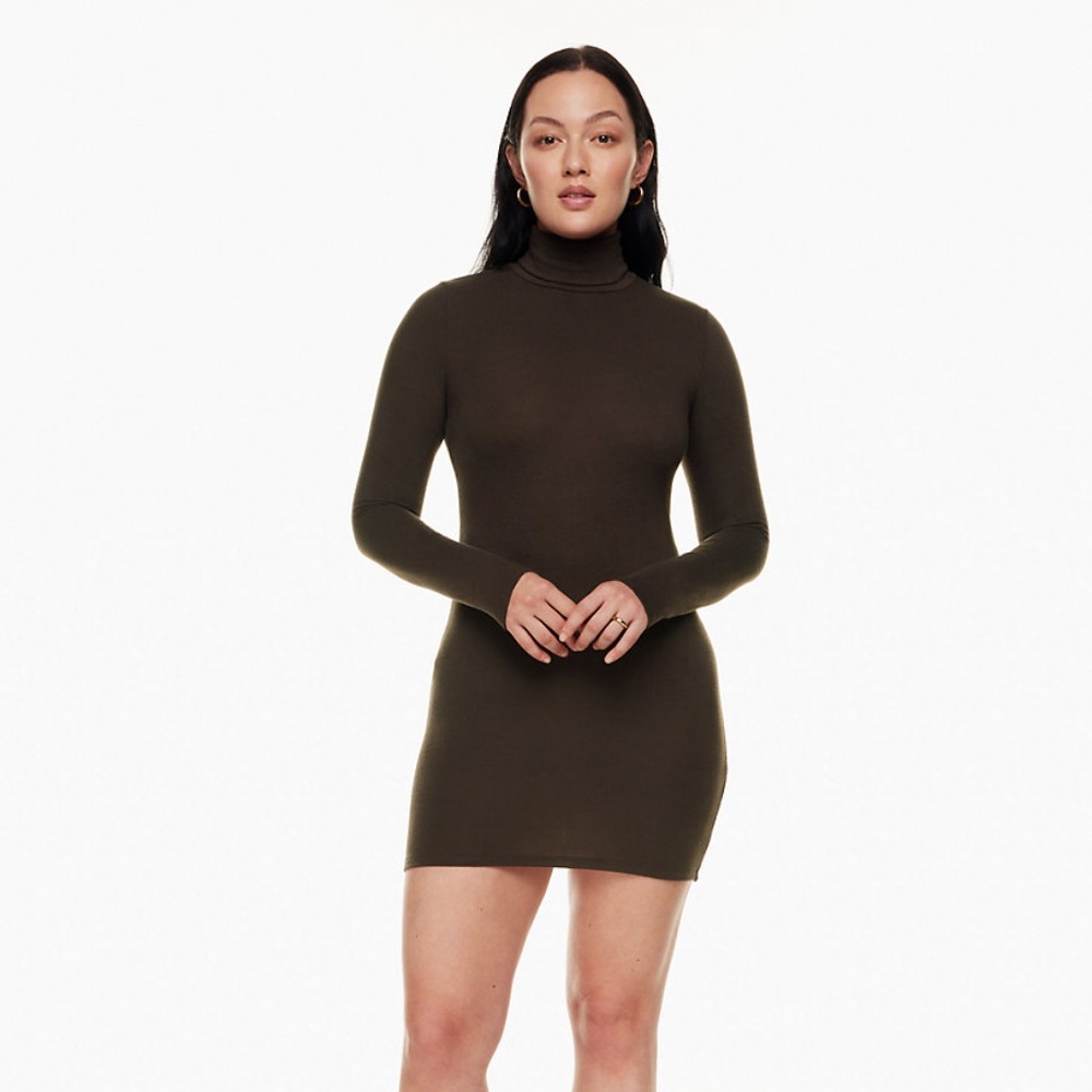 Aritzia Wilfred Free⎜VALLEY FREE LOUNGE DRESS⎜BLACK